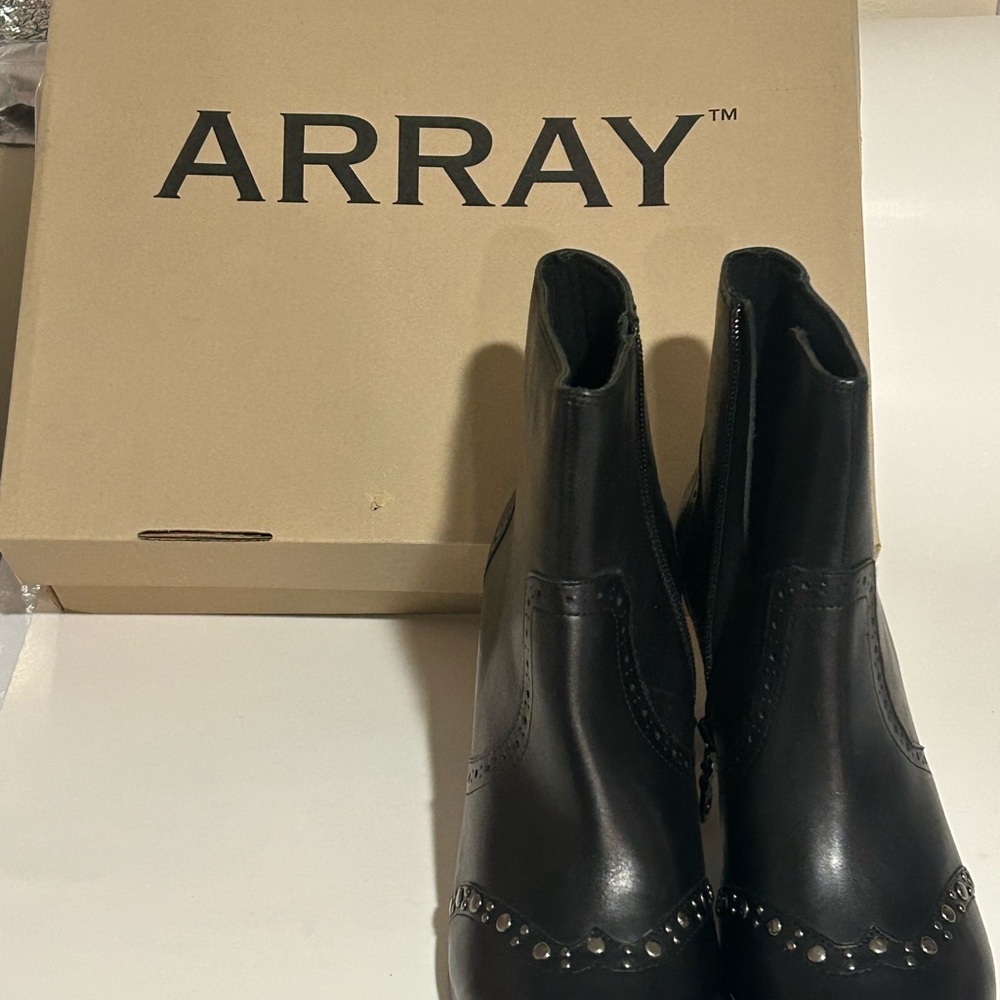 Array Black Boots - image 1
